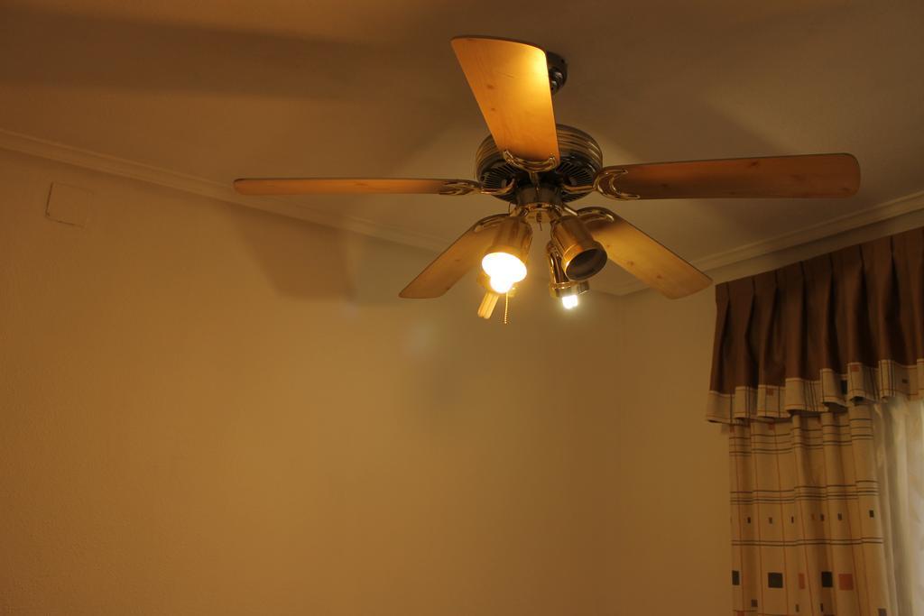 Hostal Xucar Madrid Kamer foto