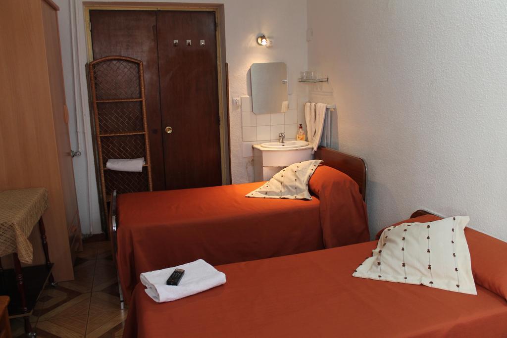 Hostal Xucar Madrid Kamer foto