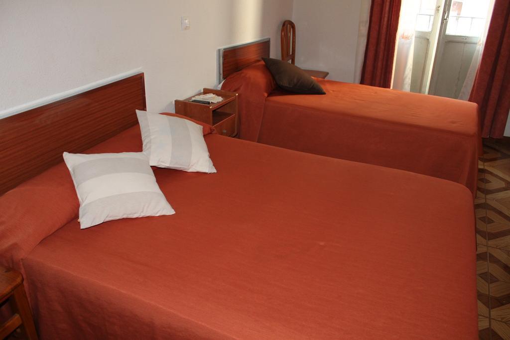 Hostal Xucar Madrid Kamer foto